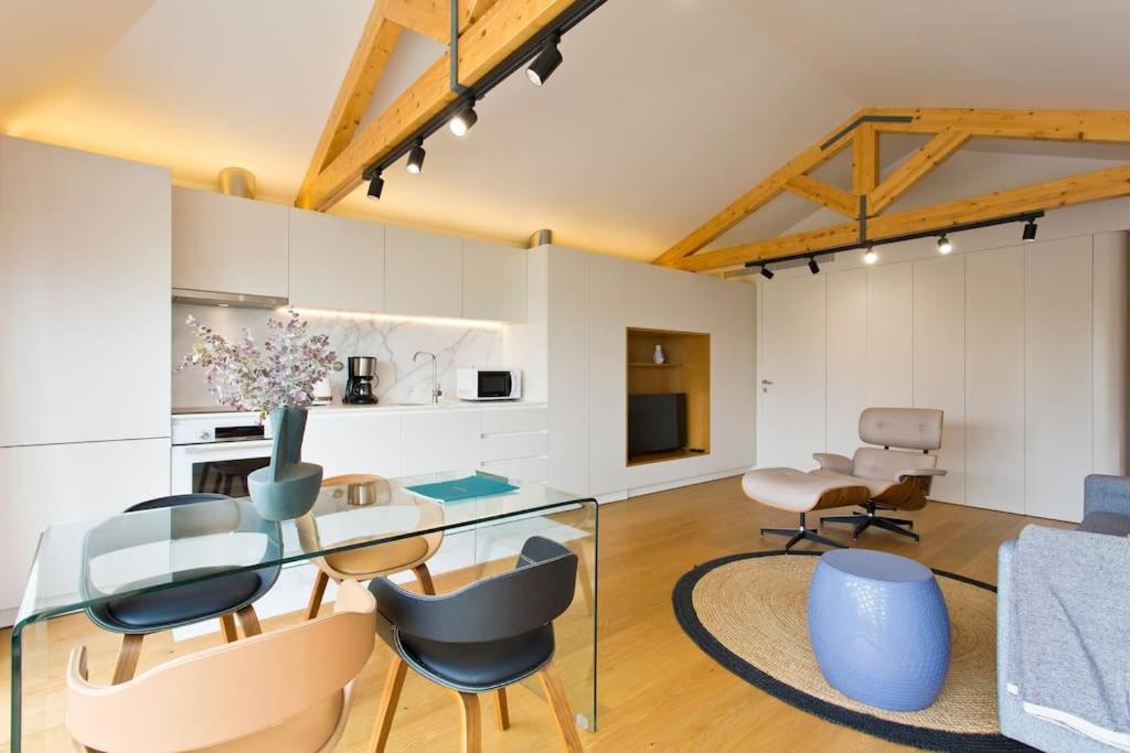 Boutique Rentals-Primrose Terrace&Garage ポルト エクステリア 写真